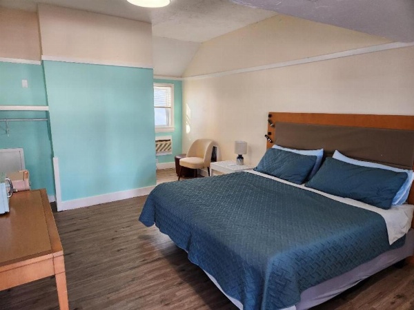 Jonathan Edwards Motel image 11