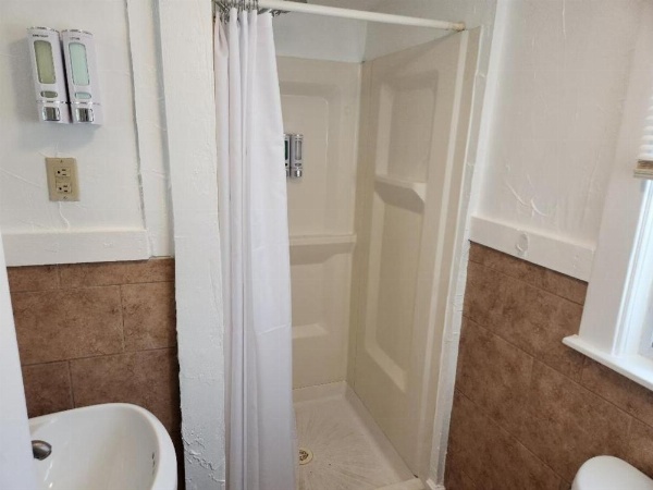 Jonathan Edwards Motel image 16